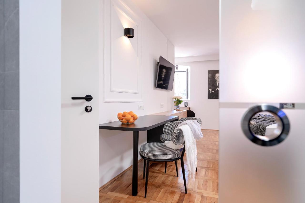 Fingerprint Central Apartment 5 Min From Center & Beach Hvar Town Luaran gambar