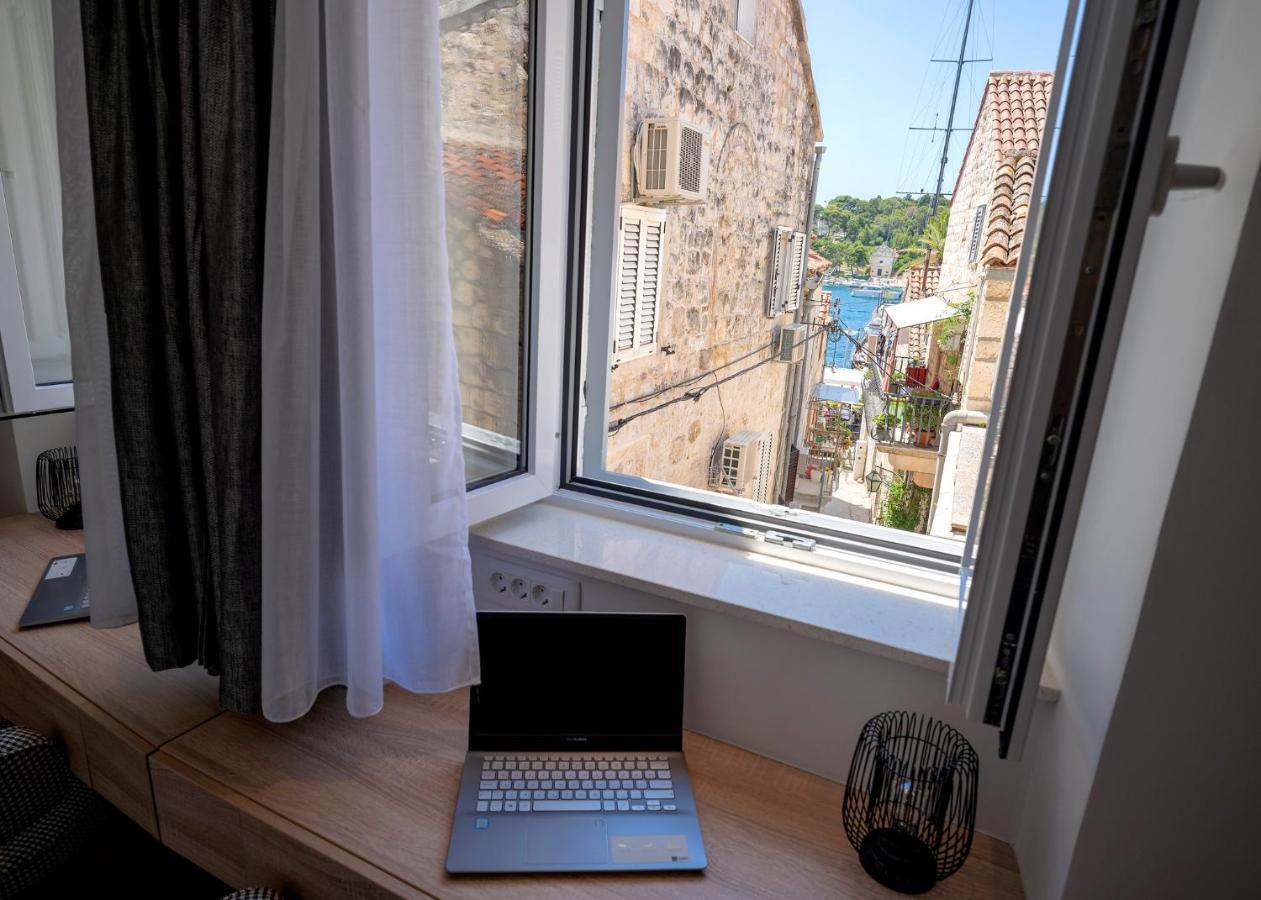 Fingerprint Central Apartment 5 Min From Center & Beach Hvar Town Luaran gambar